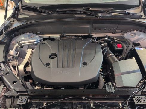 Used 2022 Volvo XC60 B5 Momentum w/ Advanced Package image 56