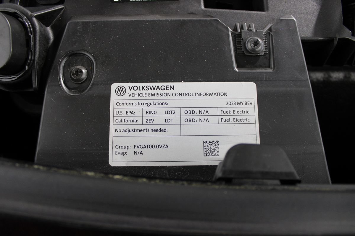 Used 2023 Volkswagen ID.4 Pro S AWD/4WD image 36