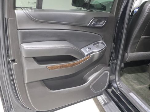 Used 2016 Chevrolet Suburban LT AWD/4WD image 19