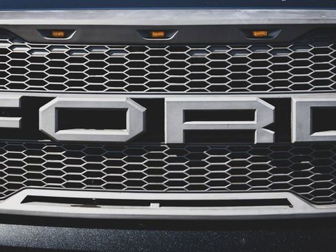 Used 2014 Ford F150 XLT w/ Equipment Group 302A Luxury AWD/4WD image 16