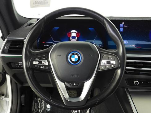 Certified 2023 BMW i4 eDrive35 RWD image 27