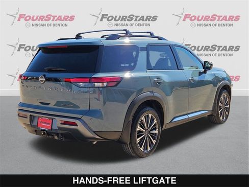 New 2026 Nissan Pathfinder Platinum image 4