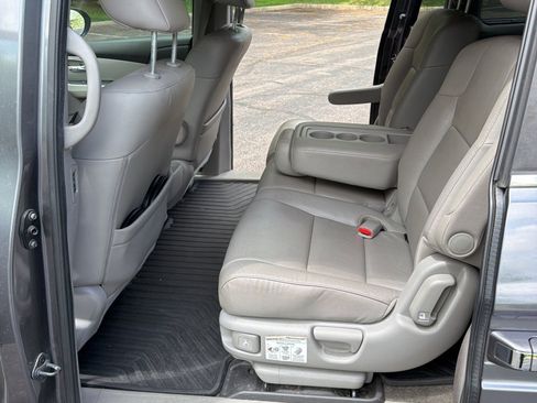Used 2014 Honda Odyssey EX-L image 3