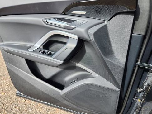 New 2025 Audi Q5 Premium Plus image 22