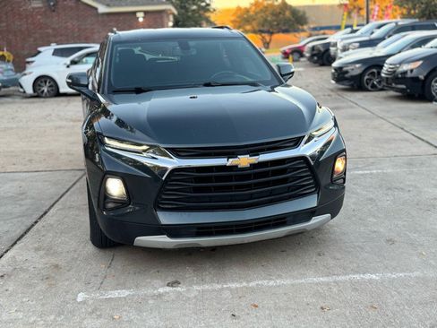 Used 2019 Chevrolet Blazer LT image 2