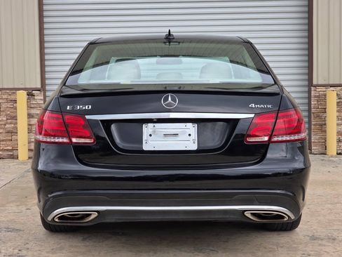 Used 2016 Mercedes-Benz E 350 4MATIC Sedan image 4