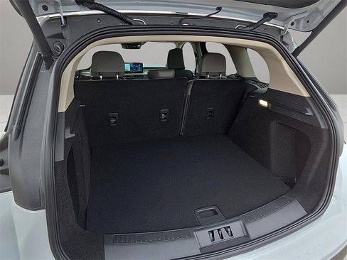 New 2026 Lincoln Corsair Premiere image 8