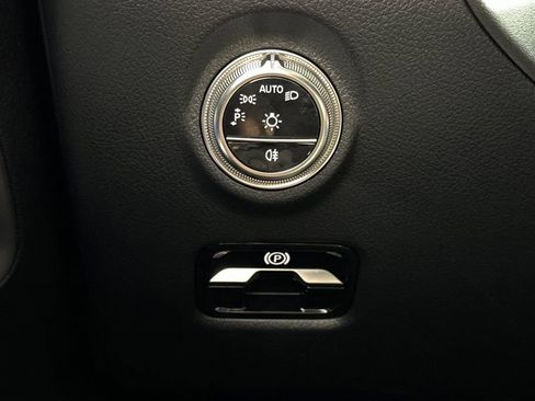 Certified 2026 Mercedes-Benz C 300 Sedan image 31