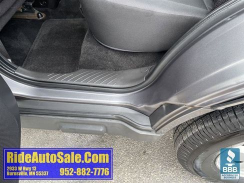 Used 2010 Ford Escape XLT image 27