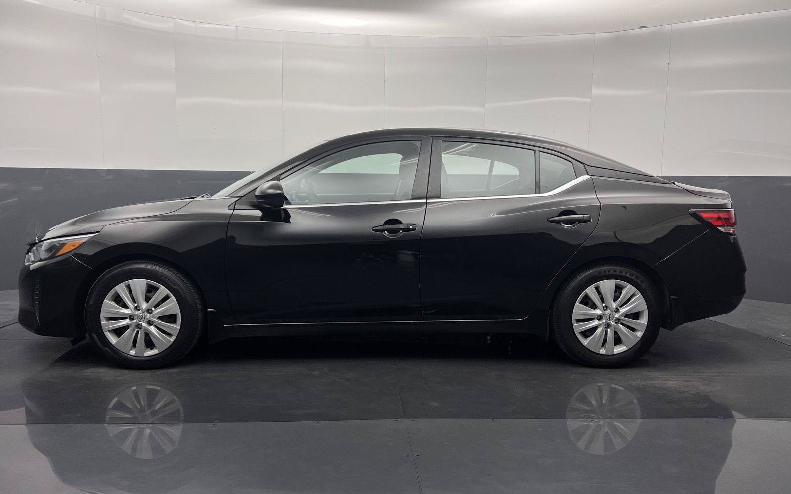 Used 2024 Nissan Sentra S FWD image 4