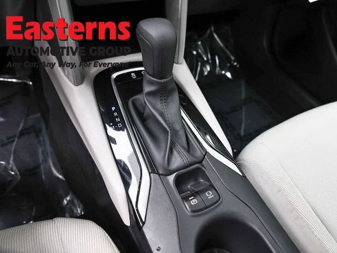 Used 2024 Toyota Corolla Cross L AWD/4WD image 12