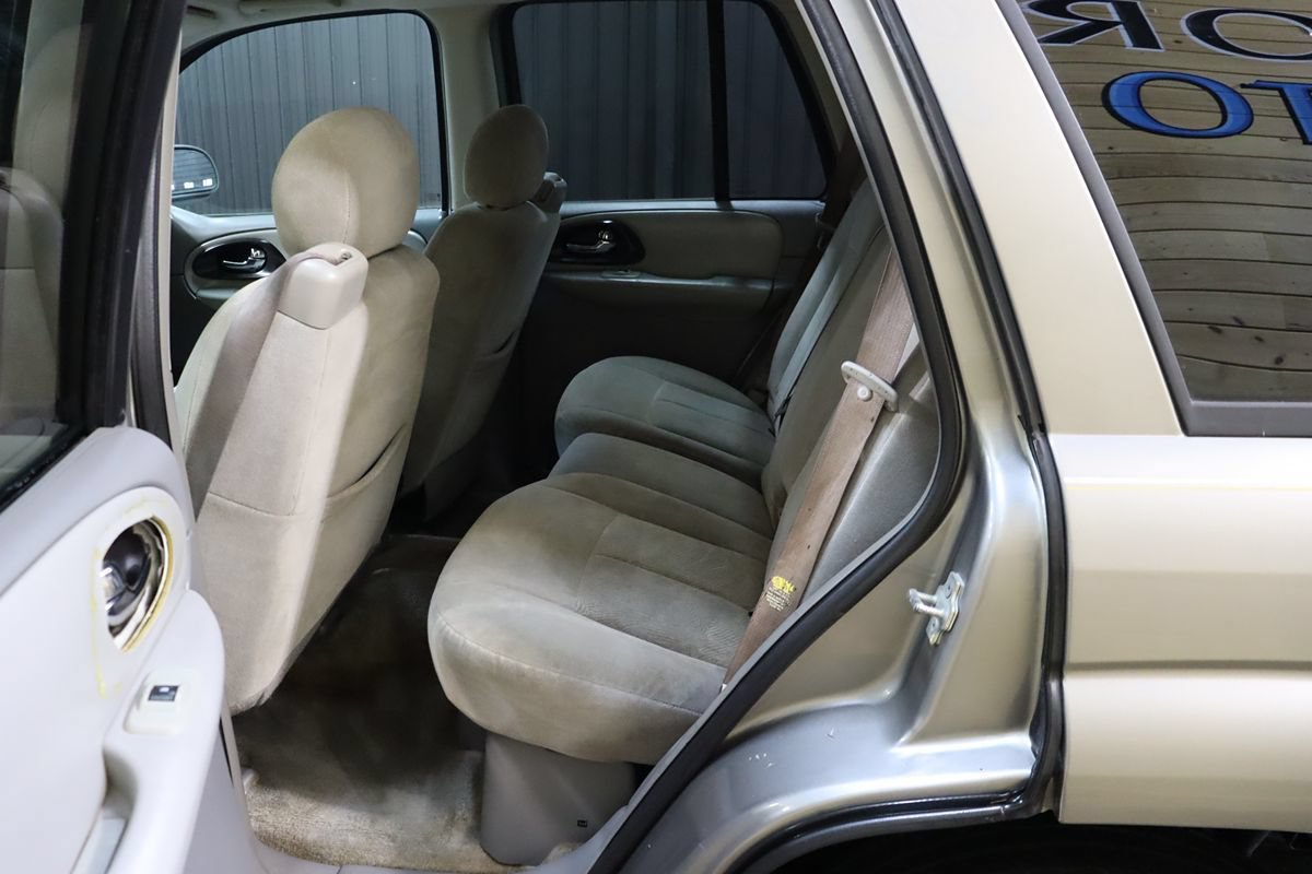 Used 2006 Chevrolet TrailBlazer LS w/ LS Preferred Equipment Group RWD image 35