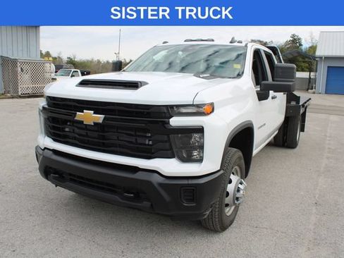 Used 2025 Chevrolet Silverado 3500 W/T w/ WT Convenience Package AWD/4WD image 3
