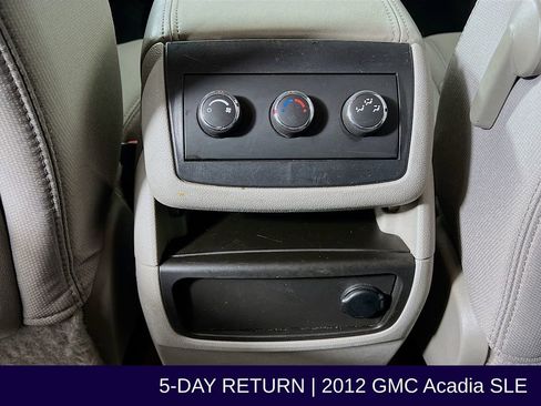 Used 2012 GMC Acadia SLE image 28
