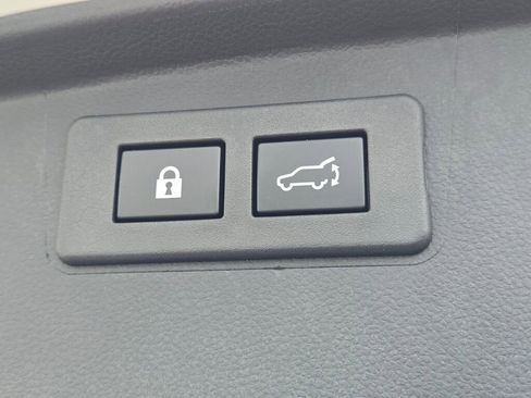 Certified 2025 Subaru Outback Premium w/ Popular Package #1A image 16