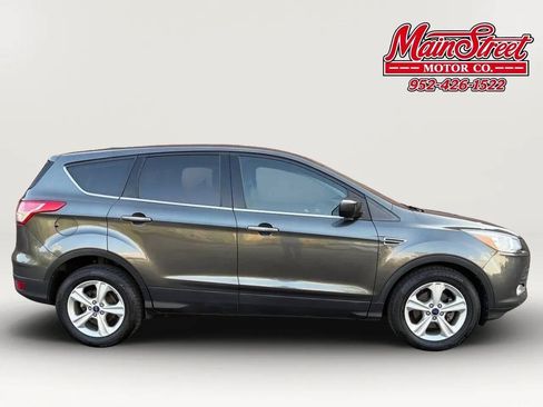 Used 2016 Ford Escape SE FWD image 8