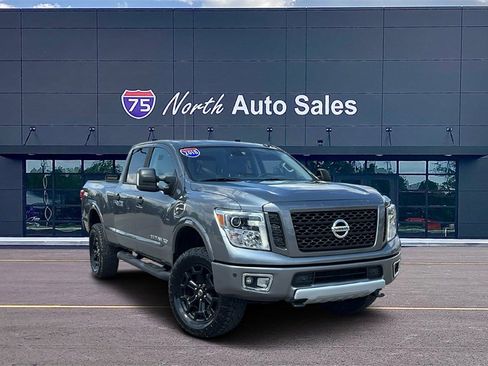 Used 2018 Nissan Titan PRO-4X image 1