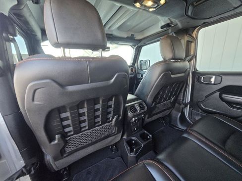 Used 2021 Jeep Gladiator Mojave AWD/4WD image 41