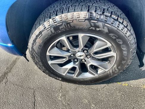 Certified 2024 Chevrolet Silverado 1500 RST AWD/4WD image 32