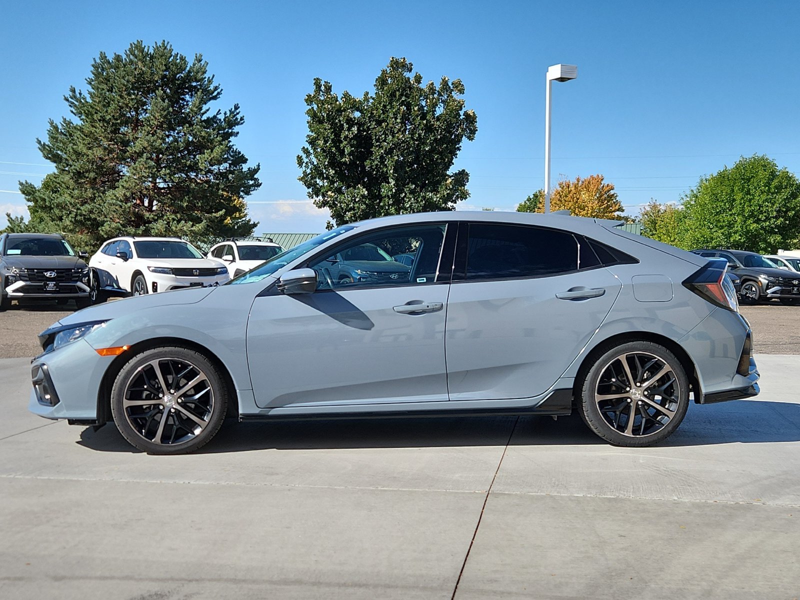 Used 2021 Honda Civic Sport image 2