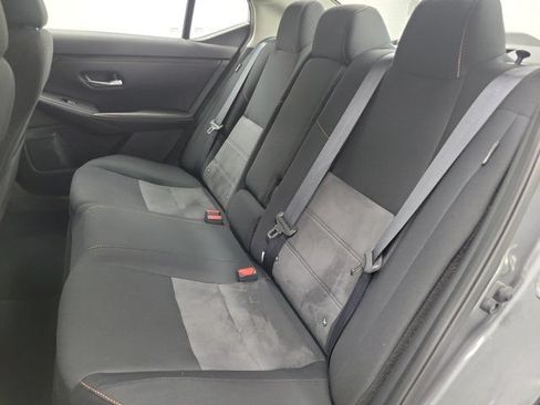 Certified 2023 Nissan Sentra SR FWD image 11