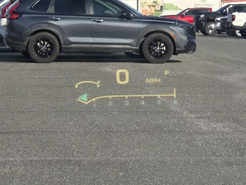 Used 2016 GMC Yukon XL Denali w/ Open Road Package image 11