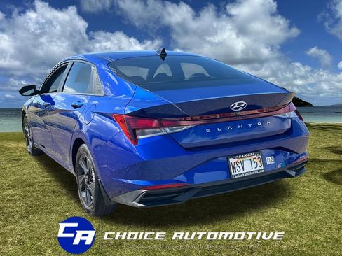 Used 2023 Hyundai Elantra SEL FWD image 5