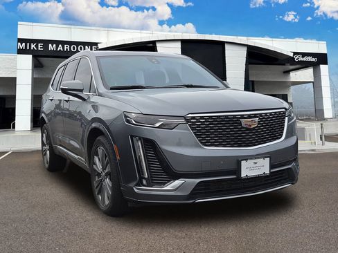 Used 2022 Cadillac XT6 Premium Luxury AWD/4WD image 3