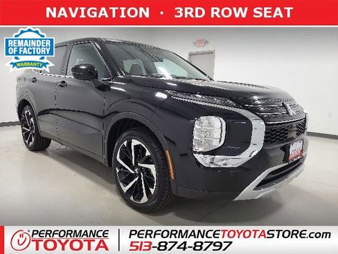 Used 2024 Mitsubishi Outlander SE FWD image 1