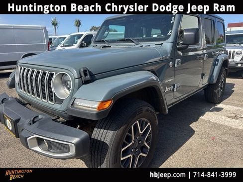 Used 2024 Jeep Wrangler Unlimited Sahara AWD/4WD image 1