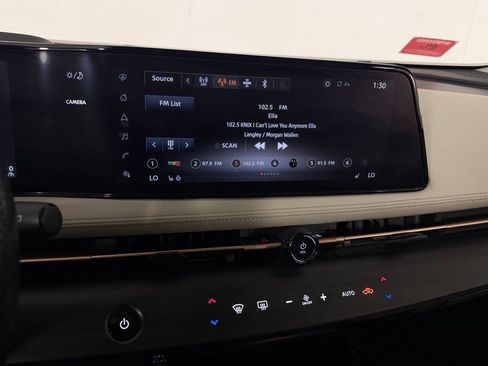 Used 2024 Nissan Ariya FWD image 21