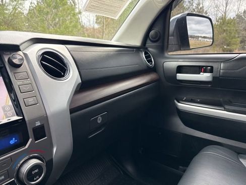 Used 2019 Toyota Tundra Limited w/ Limited Premium Package image 28