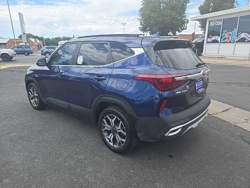 Used 2021 Kia Seltos EX AWD/4WD image 7