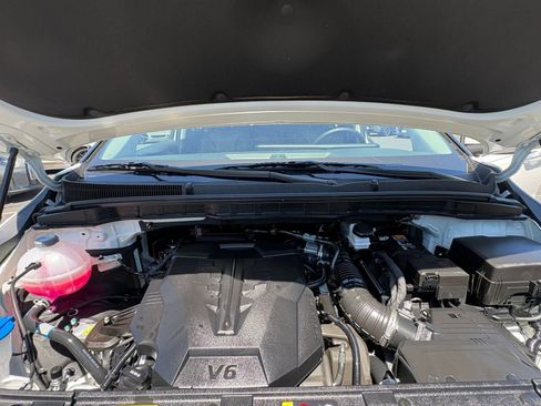 Used 2026 Kia Carnival FWD image 35