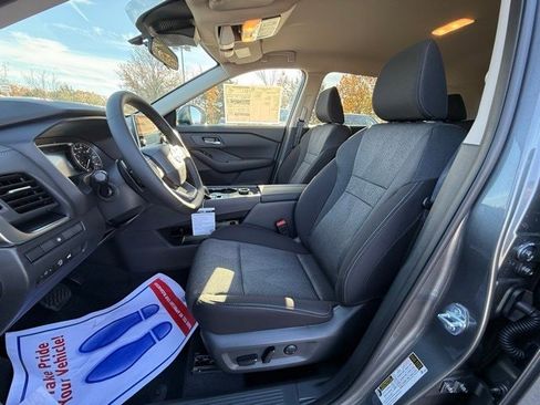 New 2026 Nissan Rogue SV image 12