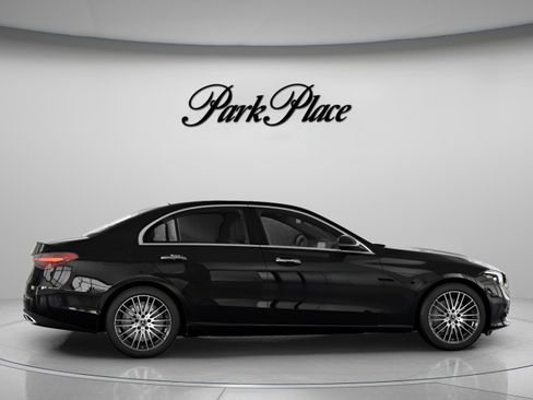 Used 2025 Mercedes-Benz C 300 Sedan image 25