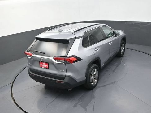 Used 2024 Toyota RAV4 XLE FWD image 28