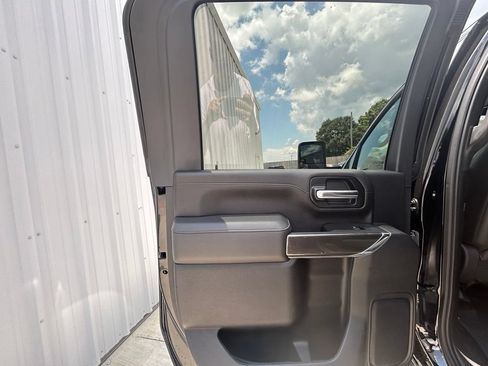 Used 2020 GMC Sierra 2500 AT4 w/ AT4 Premium Package AWD/4WD image 15