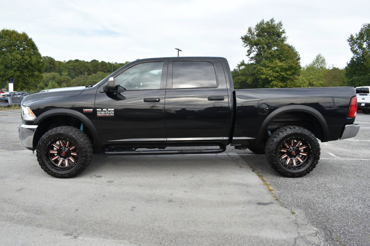 Used 2018 RAM 2500 Tradesman w/ Chrome Appearance Group AWD/4WD image 9