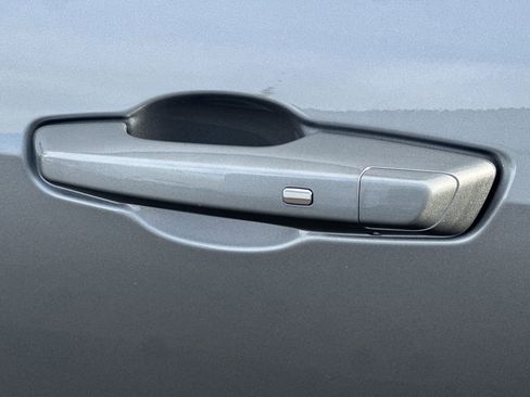 New 2026 Chevrolet Traverse LT w/ Sun and Wheel Package image 33