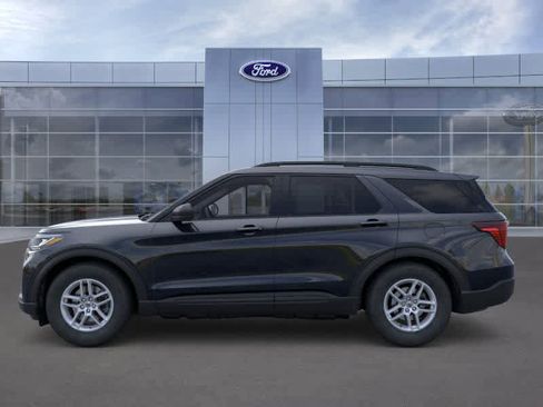 New 2026 Ford Explorer Active image 3