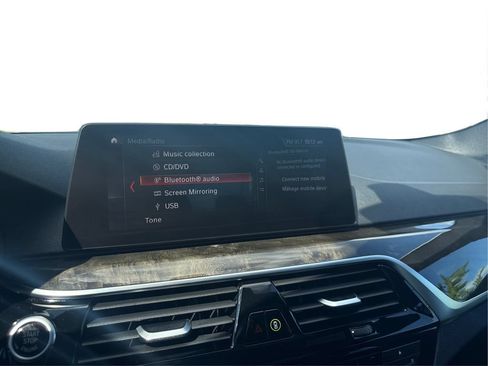 Used 2019 BMW 540i xDrive AWD/4WD image 46