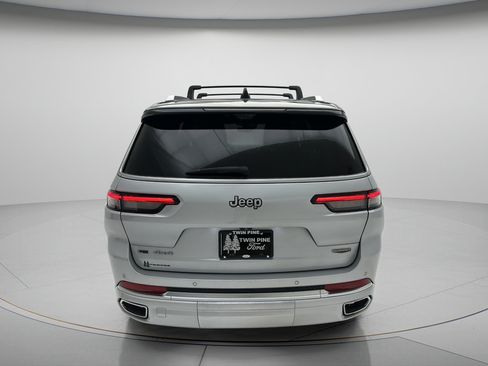 Used 2023 Jeep Grand Cherokee L Summit AWD/4WD image 6