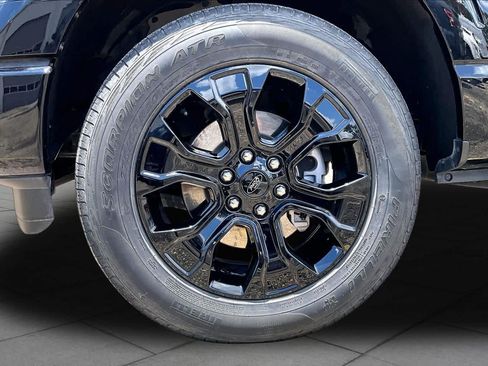 Used 2023 Ford F150 XLT w/ XLT Black Appearance Package AWD/4WD image 13