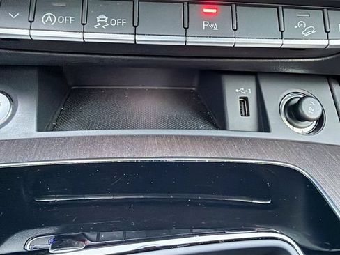 Used 2023 Audi Q5 2.0T Premium w/ Convenience Package AWD/4WD image 30