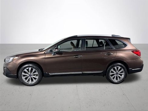 Used 2019 Subaru Outback 2.5i Touring w/ Popular Package #3A image 9
