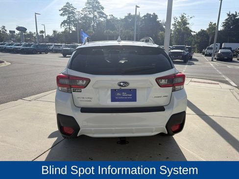 Used 2022 Subaru Crosstrek 2.0i Premium w/ Moonroof Package AWD/4WD image 8