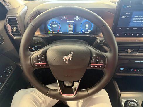 Used 2025 Ford Bronco Sport Outer Banks image 27