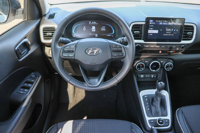 New 2026 Hyundai Venue SEL FWD image 13