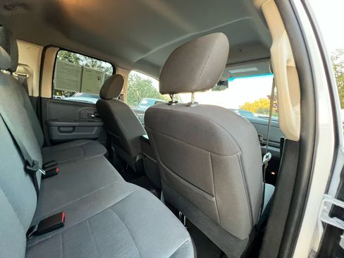 Used 2024 RAM 1500 Classic SLT image 32